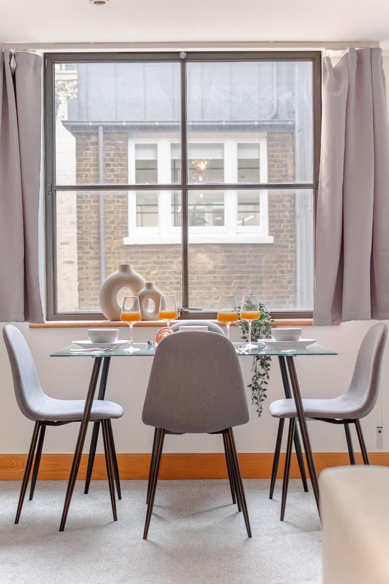 Holborn - 2Br Near Covent Garden -Cityapartmentstay Londra Esterno foto