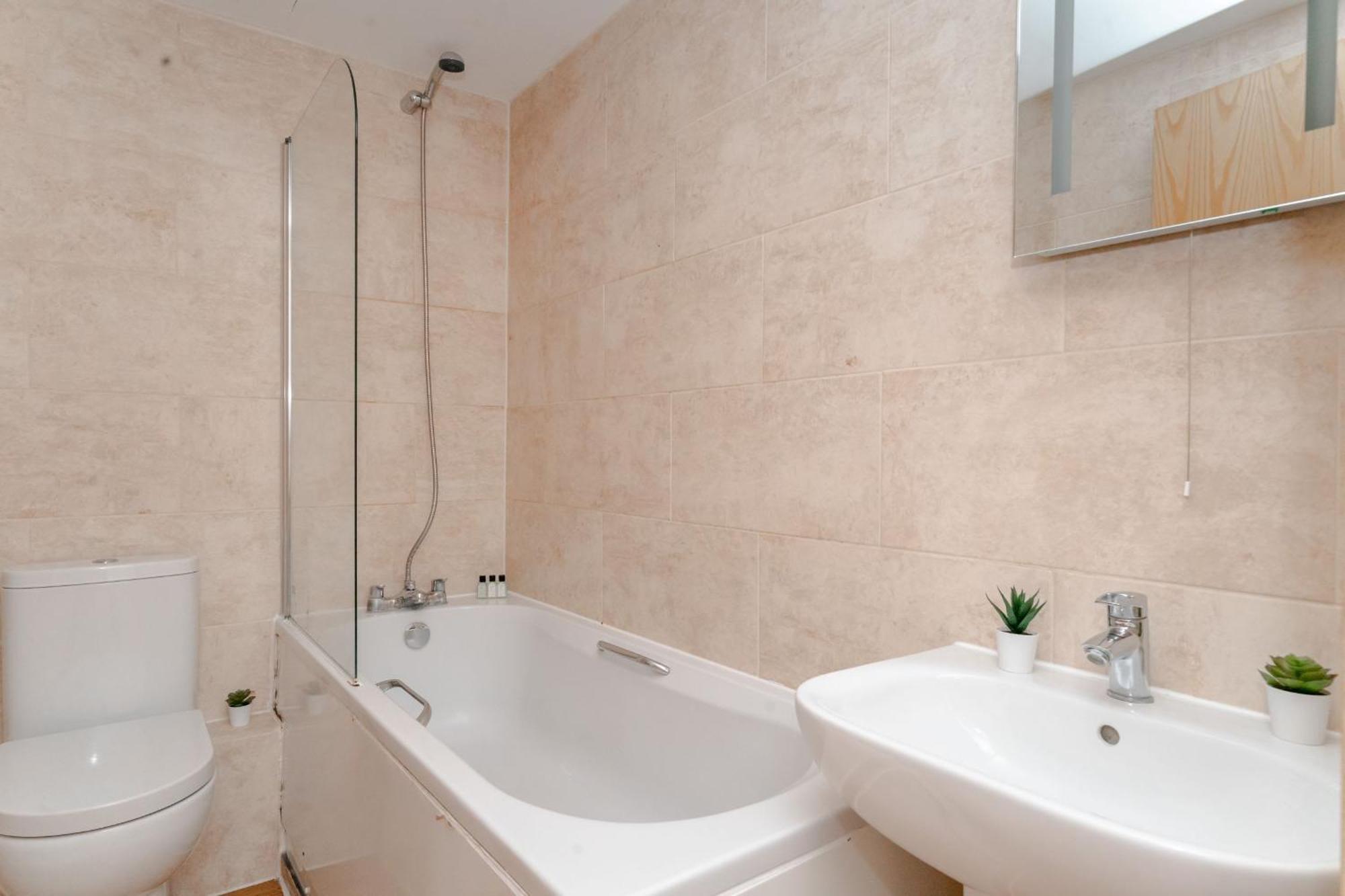 Holborn - 2Br Near Covent Garden -Cityapartmentstay Londra Esterno foto