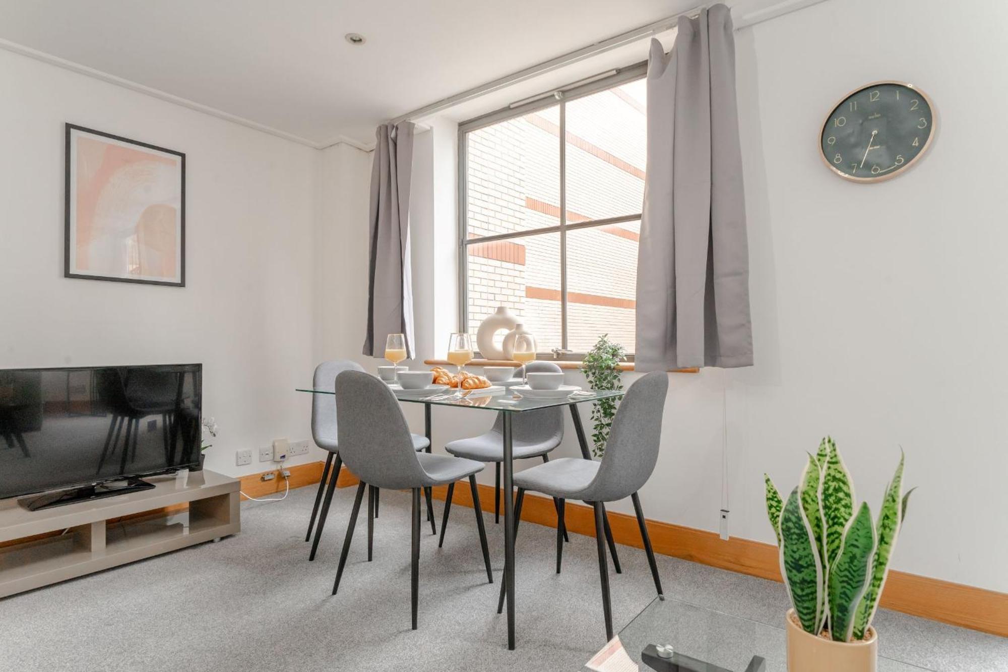 Holborn - 2Br Near Covent Garden -Cityapartmentstay Londra Esterno foto